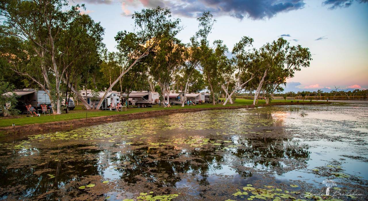 Kimberleyland Waterfront Holiday Park Кунунарра Экстерьер фото
